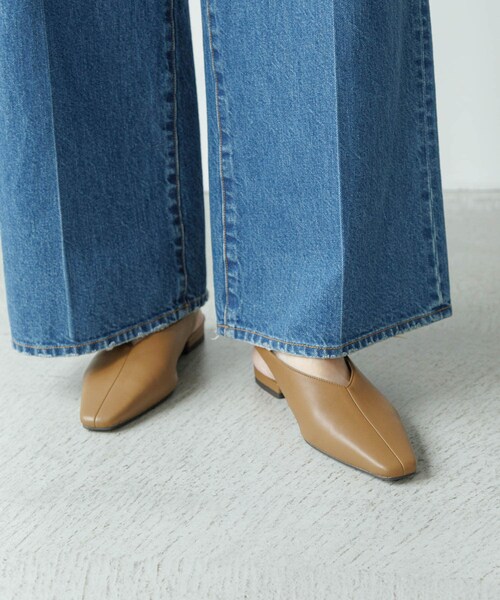 URBAN RESEARCH Sonny Label（アーバンリサーチサニーレーベル）の「バックストラップスクエアパンプス（パンプス・レディース・ブラック/アカチャ/キャメル・S/M/L）」の10枚目の写真