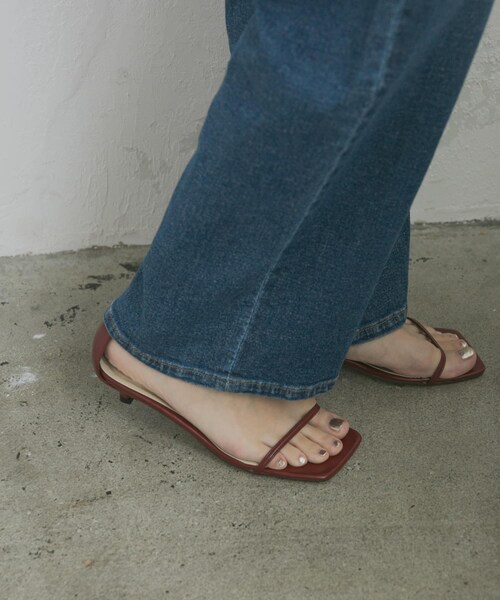 URBAN RESEARCH（アーバンリサーチ）の「ナローストラップサンダル（サンダル・レディース・E.BLACK/MAROON/E.BEIGE・36/37/38）」の21枚目の写真
