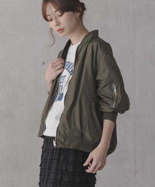 URBAN RESEARCH Sonny Label（アーバンリサーチサニーレーベル）の「『WEB限定』リバーシブルオーバーMA-1（MA-1・レディース・KHK×BLK/OFF×BEG・Free）」の2枚目の写真