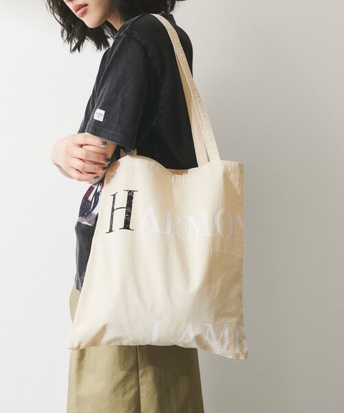ADAM ET ROPE'（アダムエロペ）の「【WEB限定】RECORDSプリントトートバッグ（トートバッグ・レディース・ブラック/ブラック系/キナリ/キナリ系・F）」の2枚目の写真