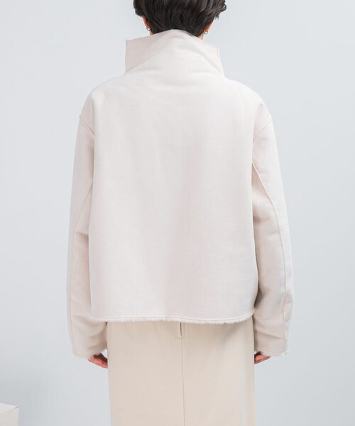 URBAN RESEARCH ROSSO（アーバンリサーチロッソ）の「『WEB/一部店舗限定』リバーシブルファーブルゾン（ブルゾン・レディース・IVORY/BLACK・FREE）」の4枚目の写真