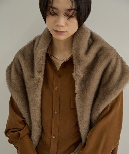 ADAM ET ROPE'(アダムエロペ)の「フェイクミンクファースカーフ(バンダナ/スカーフ・レディース・チャコール/ブラウン・F)」の10枚目の写真