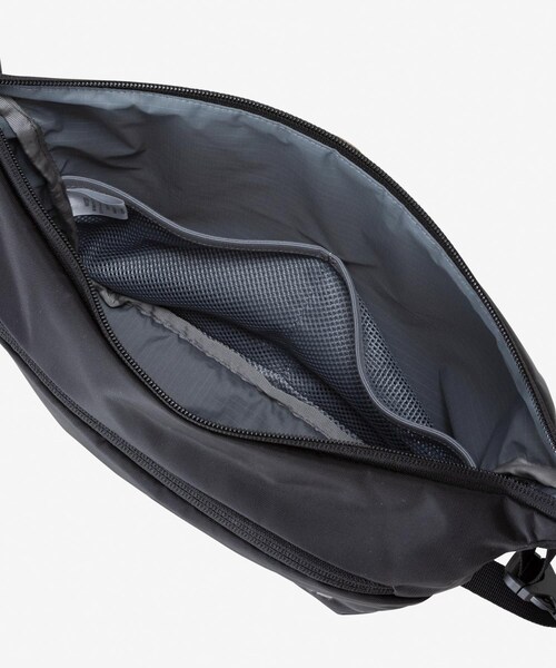 URBAN RESEARCH DOORS（アーバンリサーチドアーズ）の「THE NORTH FACE　Capella 5（ショルダーバッグ・メンズ・K/CR/DG・one）」の9枚目の写真