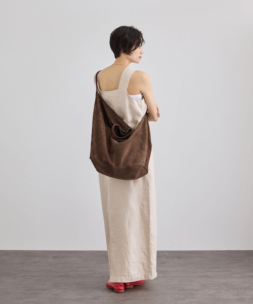 ADAM ET ROPE'(アダムエロペ)の「【J'aDoRe・一部店舗限定】【Morphee(モルフェ)】MESSENGER(OIL SUEDE)(メッセンジャーバッグ・レディース・ブラウン・F)」の18枚目の写真