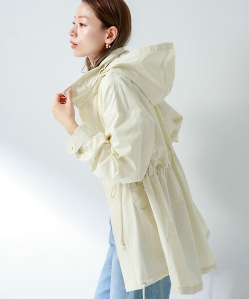 URBAN RESEARCH Sonny Label（アーバンリサーチサニーレーベル）の「ミリタリーナイロンブルゾン（モッズコート・レディース・カーキ/オフ/ブラック・FREE）」の14枚目の写真