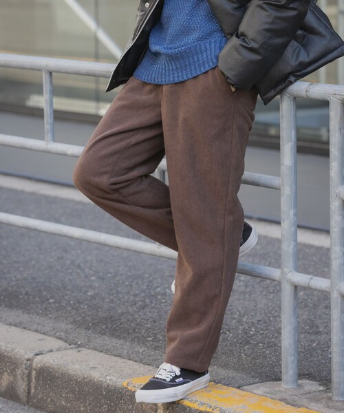 ITEMS URBANRESEARCH（アイテムズ アーバンリサーチ）の「裏フリースボンディングコーデュロイパンツ（その他パンツ・メンズ・L.BEG/BRN/BLK・S/M/L）」の14枚目の写真
