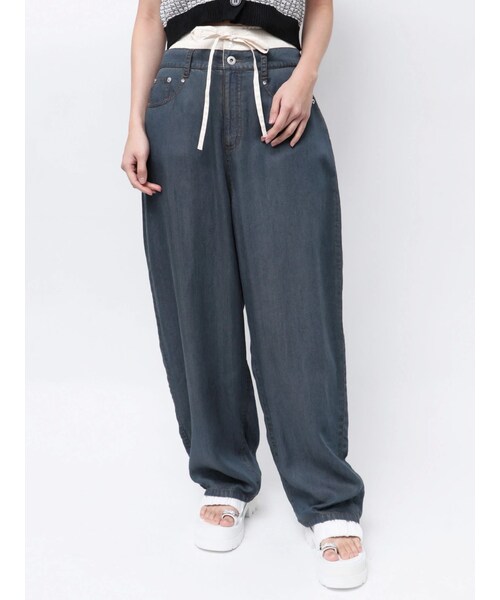 CALNAMUR（カルナムール）の「LAYERED LOOSE DENIM/レイヤードルーズデニム（デニムパンツ・レディース・アイスブルー/インディゴ・S/M）」の9枚目の写真