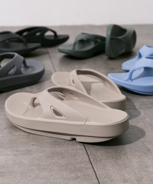 URBAN RESEARCH DOORS(アーバンリサーチドアーズ)の「OOFOS OOriginal(サンダル・メンズ・Black/Nomad/OliveDrab/N.Blue/Slate・26/27/28/29)」の3枚目の写真