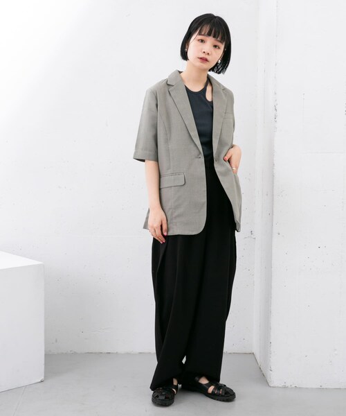 KBF（ケイビーエフ）の「アシメネックタンクトップ（タンクトップ・レディース・CHARCOAL/IVORY/ORG BROWN・one）」の10枚目の写真