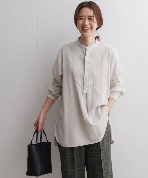 URBAN RESEARCH DOORS（アーバンリサーチドアーズ）の「ドレスシャツチュニック∴（チュニック・レディース・BROWN/OFF WHITE/L.GRAY・one/One）」の16枚目の写真