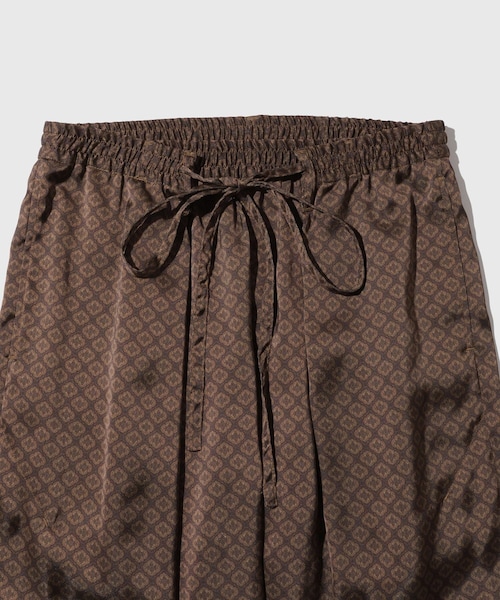 ADAM ET ROPE'(アダムエロペ)の「【elephant TRIBAL fabrics】QUILTING PAJAMAS PANTS(その他パンツ・メンズ・ブラック/ダークブラウン・M/S)」の6枚目の写真