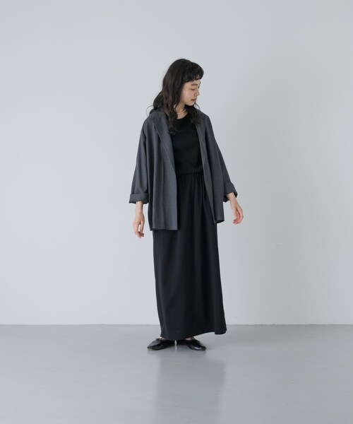 かぐれ（カグレ）の「YLEVE　WOOL TROPICAL WORK JACKET（テーラードジャケット・レディース・CHARCOAL・1）」の8枚目の写真