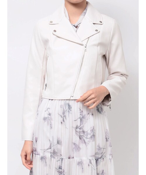 MERCURYDUO（マーキュリーデュオ）の「フェイクレザーコンパクトライダースジャケット（ライダースジャケット・レディース・ブラック/ライトグレー/アイボリー/ホワイト・XS/F）」の8枚目の写真