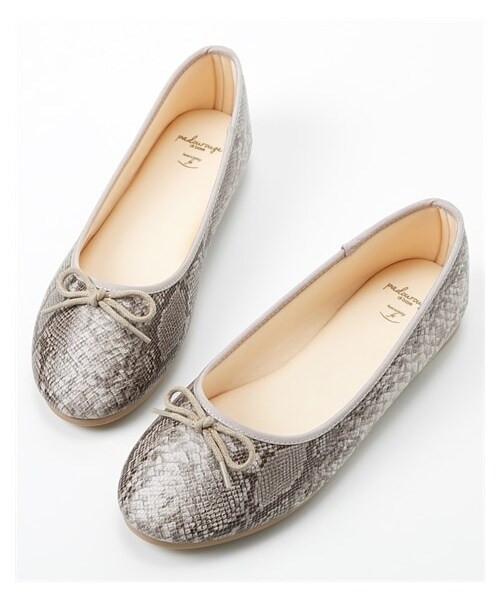 nissen（ニッセン）の「【ゆったり幅広】やわらかバレエシューズ（低反発中敷）（ワイズ４Ｅ）（バレエシューズ・メンズ・黒(スエード調)/グレー(スエード調)/ネイビー(スエード調)/レオパード(スエード調)/オーク(スエード調)/【移行済】バイオレット(スエード調)/ブラウン(クロコ型押し)/【移行済】チェック柄/【移行済】ツイード/黒(キルティング柄)/黒(スムース)/シャンパンゴールド(グリッター)/黒(エナメル調)/グレージュ(エナメル調)/ネイビーデニム/シルバー(グリッター)/【移行済】ラベンダー(スエード調)/赤(エナメル調)/【移行済】グレーヘンプ(生地)/ベージュ(パイソン柄)/ホワイト(スムース)/キャメル(メッシュ型押し)/イエロー(スムース)/【移行済】オーク(スムース)/【移行済】ラベンダー(スムース)/ピスタチオ(スエード調)/ライトベージュクロコ/チョコブラウン(スエード調)/オレンジ(スエード調)/黒(クロコ型押し)/ブラウン(チェック柄)/ホワイト(エナメル調)/シルバー/アイボリーキルティング/黒(ラメツイード調)・M=23.0~23.5cm/4E/L=24.0~24.5cm/4E/LL=25.0~25.5cm/4E/3L=26.0~26.5cm/4E）」の20枚目の写真