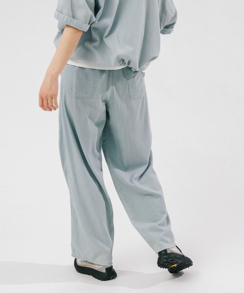 EKAL(エカル)の「『別注』Wrangler×EKAL ライトデニムリラックスバギーパンツ(デニムパンツ・レディース・USED/O.W・Free)」の10枚目の写真