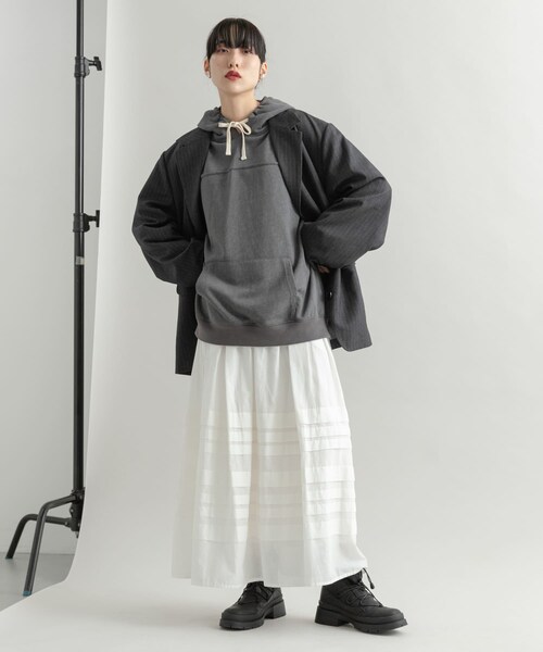 KBF（ケイビーエフ）の「バックロゴフーディー（パーカー・レディース・GRAY/NAVY・one）」の16枚目の写真