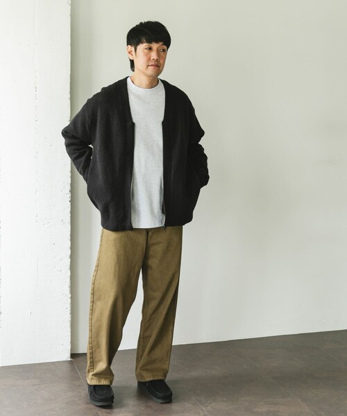 URBAN RESEARCH DOORS（アーバンリサーチドアーズ）の「AIR FIT Vネックカーディガン（カーディガン/ボレロ・メンズ・GREEN/BROWN/BLACK・M/L）」の10枚目の写真