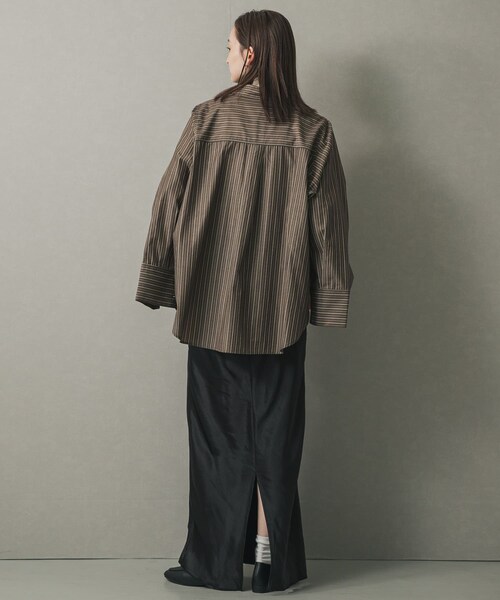 SENSE OF PLACE by URBAN RESEARCH（センスオブプレイスバイアーバンリサーチ）の「スリットスリーブルーズシャツ（シャツ/ブラウス・レディース・IVORY/L.BLUE/BLU×WHT/BRN×BEG・one）」の19枚目の写真