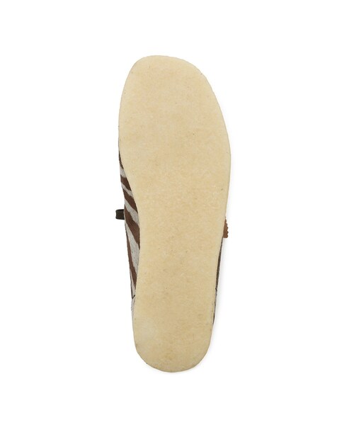 ADAM ET ROPE'(アダムエロペ)の「【CLARKS】WALLABEE BOOTS ZEBRA(モカシン/デッキシューズ・レディース・ホワイト系・36/37/38/39)」の20枚目の写真