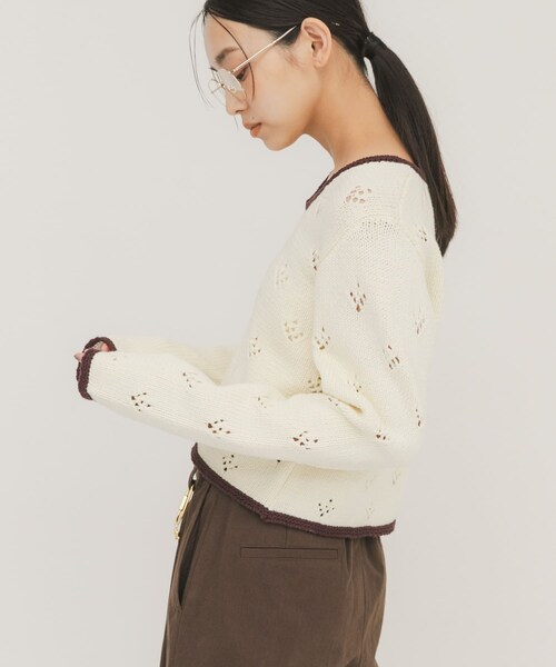 KBF（ケイビーエフ）の「アイレットコンパクトカーディガン（カーディガン/ボレロ・レディース・IVORY/CHARCOAL・One）」の7枚目の写真