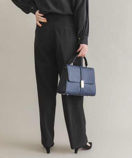 URBAN RESEARCH ROSSO（アーバンリサーチロッソ）の「F by ROSSO　ダブルクロスデザインタックパンツ（その他パンツ・レディース・BLACK/NAVY・36/38）」の5枚目の写真