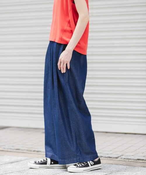 URBAN RESEARCH DOORS（アーバンリサーチドアーズ）の「FORK&SPOON　セルロースデニムワイドパンツ（デニムパンツ・レディース・BLACK/BLUE・1/2）」の15枚目の写真