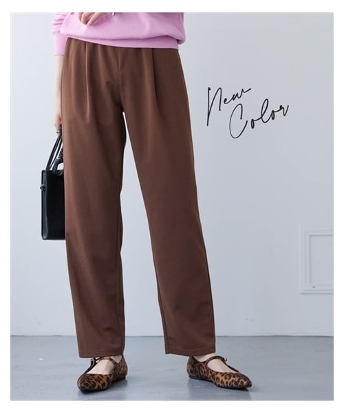 nissen（ニッセン）の「テーパードパンツ■大人の落ち感シリーズ■＜大きいサイズ有＞（パンツ・レディース・黒/ネイビー/アイスラベンダー/ゴールデンベージュ/モスカーキ/グレイッシュブルー/ライム/ベイクドアップル/ダークカーキ/モカブラウン・L/LL/3L/4L/5L/6L/8L/10L）」の20枚目の写真