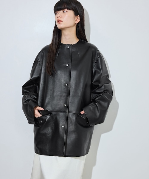 ADAM ET ROPE'(アダムエロペ)の「【IHNN(イン)】 別注Collarless Leather Jacket(ノーカラージャケット・レディース・ブラック・36/38)」の1枚目の写真