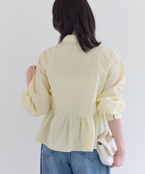 VIS(ビス)の「ウエーブヘムペプラムシャツ(シャツ/ブラウス・レディース・ホワイト/ブルー/イエロー・F)」の15枚目の写真