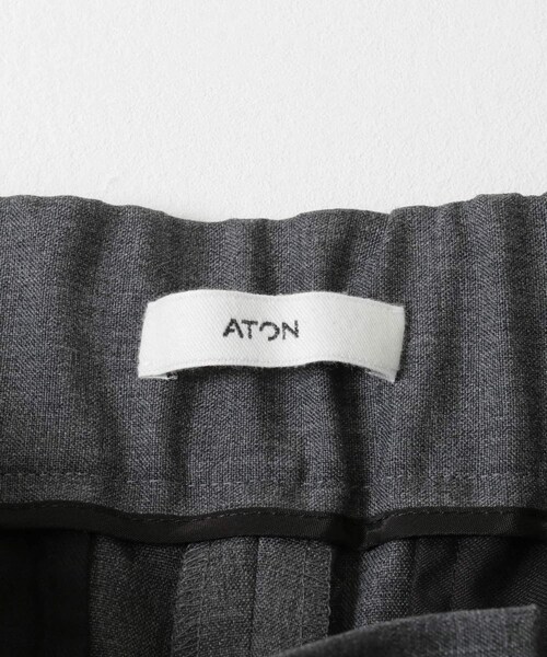 URBAN RESEARCH(アーバンリサーチ)の「ATON WOOL TROPICAL WIDE PANTS(その他パンツ・レディース・BLACK/TOP GRAY・1)」の11枚目の写真