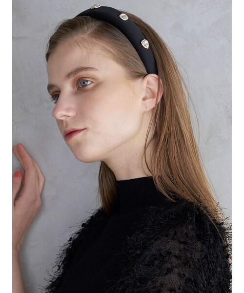 MERCURYDUO（マーキュリーデュオ）の「ビジューカチューシャ（カチューシャ・レディース・ブラック・F）」の3枚目の写真