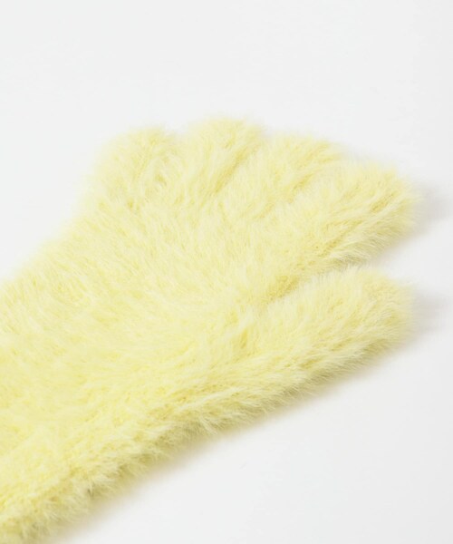 SENSE OF PLACE by URBAN RESEARCH(センスオブプレイスバイアーバンリサーチ)の「シャギーニットグローブ(ベルト・レディース・OFF WHITE/BLACK/YELLOW・one)」の21枚目の写真
