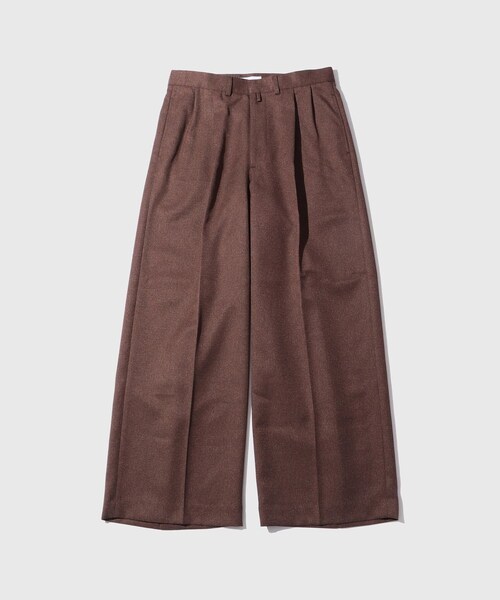 ADAM ET ROPE'（アダムエロペ）の「【REVERBERATE/リバーバレイト】TACKED TROUSERS（スラックス・メンズ・ブラック/ダークブラウン・1/2）」の5枚目の写真