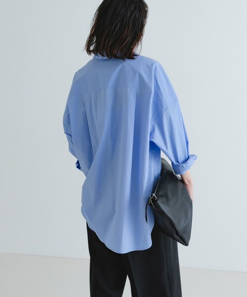 URBAN RESEARCH(アーバンリサーチ)の「ブロードオーバーシャツ(Tシャツ/カットソー・レディース・L.BLUE/OFF・FREE/Free)」の14枚目の写真