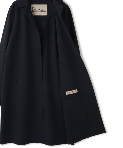 ROPE'(ロペ)の「【WEB限定/一部店舗限定】【HERNO(ヘルノ)】ヘルノライトコート(トレンチコート・レディース・ネイビー/ブルー系・M/S)」の12枚目の写真