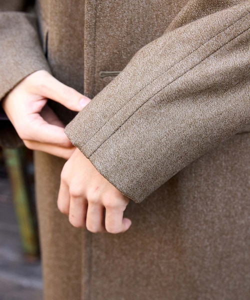 ADAM ET ROPE'(アダムエロペ)の「【CHRYSALIS/クリサリス】CHESTERFIELD(チェスターコート・メンズ・ベージュ・38/40)」の17枚目の写真