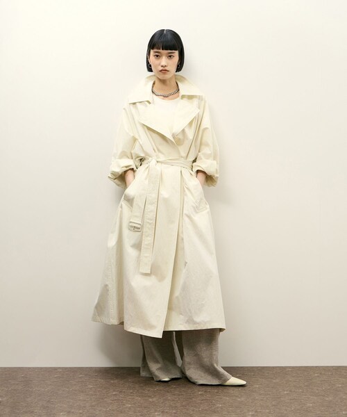 ADAM ET ROPE'（アダムエロペ）の「リラックスライトトレンチコート（トレンチコート・レディース・オフホワイト/ベージュ・36/38）」の11枚目の写真
