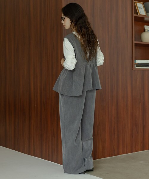 URBAN RESEARCH Sonny Label（アーバンリサーチサニーレーベル）の「ペプラムオールインワン（つなぎ/オールインワン・レディース・ブラック/グレー・36/38）」の20枚目の写真