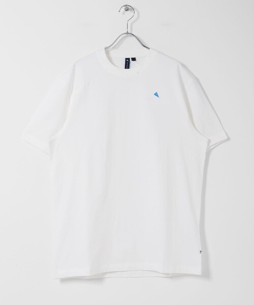 EKAL（エカル）の「KLATTERMUSEN　ROOT LOGO SS TEE MS（Tシャツ/カットソー・メンズ・Cl BERRY/STRAW/SNOW/RAVEN・S/M/L）」の8枚目の写真