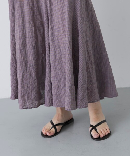 かぐれ（カグレ）の「MEYAME　PLEATED FLARE SKIRT（スカート・レディース・BLUE/RED・Free）」の14枚目の写真