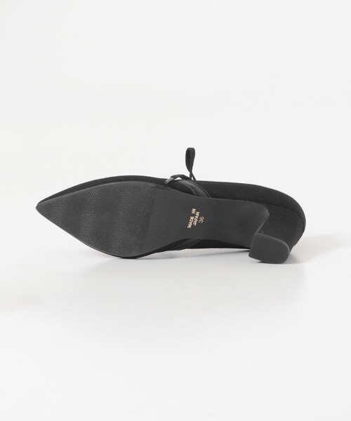 RODE SKO（ロデスコ）の「『MADE IN JAPAN』 AJUGAチャンキーヒールリボンパンプス（パンプス・レディース・BLKxBLK/OFFxCAMEL・36/37/38/39）」の12枚目の写真