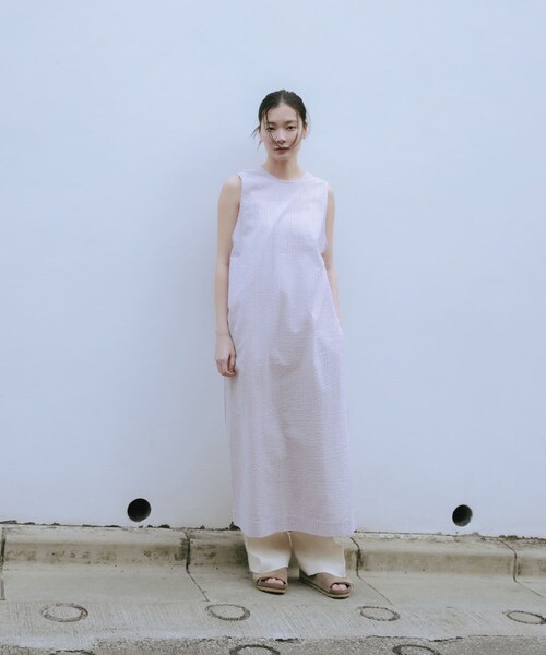 URBAN RESEARCH（アーバンリサーチ）の「new basic　インドコットンサッカーストライプワンピース（ワンピース・レディース・L.BEIGE/RED・FREE）」の21枚目の写真
