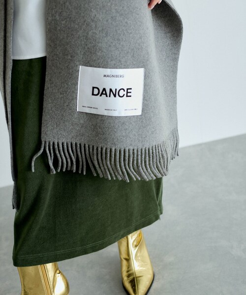 ADAM ET ROPE'(アダムエロペ)の「【MAGNIBERG(マグニバーグ)】BOLD SCARF(マフラー・レディース・グレー/モスグリーン・F)」の8枚目の写真