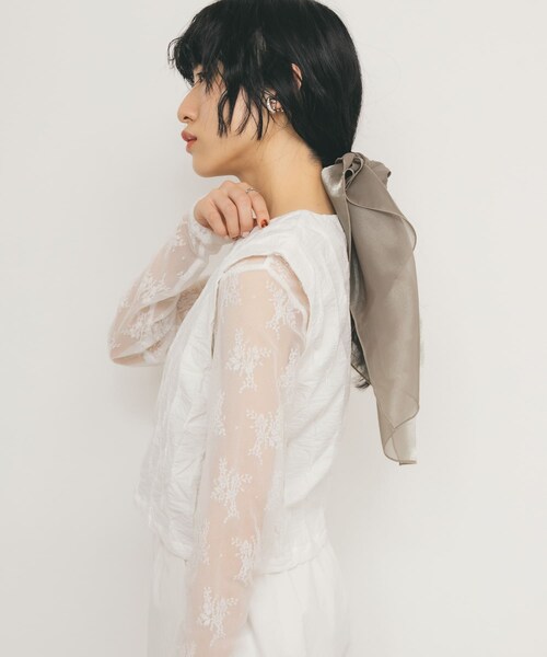 KBF(ケイビーエフ)の「シアーグロススクエアスカーフ(バンダナ/スカーフ・レディース・BROWN/MOSS GRAY・one)」の5枚目の写真