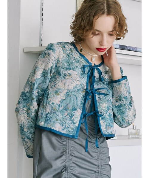 jouetie（ジュエティ）の「フロントリボンゴブランジャケット（ノーカラージャケット・レディース・アイボリー/ブラック/ブルー・M）」の6枚目の写真