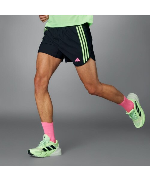 adidas（アディダス）の「オウン ザ ラン スリーストライプス ショーツ / Own The Run 3-Stripes Shorts（パンツ・メンズ・ベージュ/ブラック/ルシッドピンク/グリーンスパーク/ブラック・XL-5inch丈/2XL-5inch丈/3XL-5inch丈/S-7inch丈/M-7inch丈/L-7inch丈/XL-7inch丈/2XL-7inch丈/3XL-7inch丈/XS-7inch丈/2XS-5inch丈/XS-5inch丈/S-5inch丈/M-5inch丈/L-5inch丈/2XS-7inch丈/2XS-9inch丈/XS-9inch丈/S-9inch丈/M-9inch丈/L-9inch丈/XL-9inch丈/2XL-9inch丈/3XL-9inch丈）」の2枚目の写真