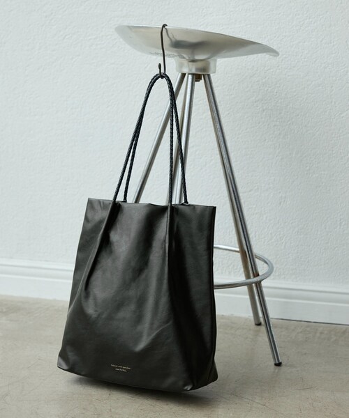 ROPE' PICNIC(ロペピクニック)の「【A4対応・洗える】メッシュハンドルトートバッグ(トートバッグ・レディース・ブラック系/ライトグレー/キナリ系/ワイン系/イエロー系/シルバー系/ブラック/グレー/キナリ/ブラウン系/ベージュ/ブルー/ブルー系/ラベンダー/レッド/ピンク/ローズピンク/ピンク系/ゴールド/シルバー/ブラウン/ライトグリーン・F)」の2枚目の写真