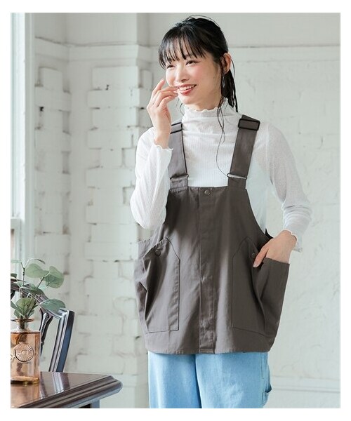 nissen（ニッセン）の「多ポケットオーバーサイズベスト（ハンズフリー）【私の味方服】（ベスト・レディース・チャコールグレー/黒・S~M/L~LL）」の4枚目の写真