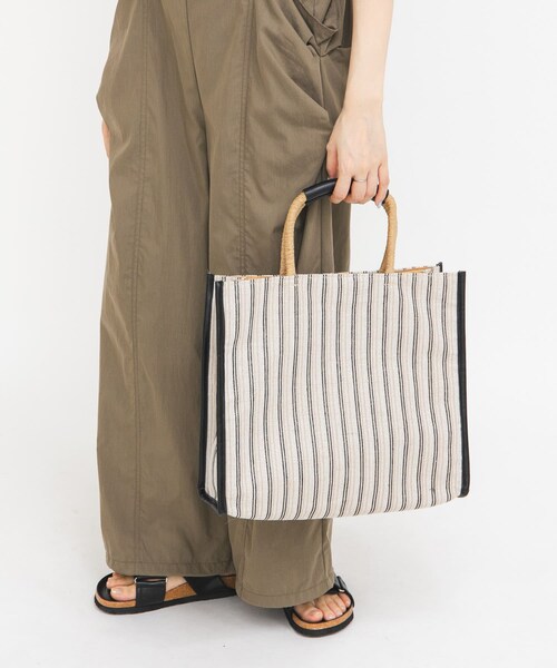 KBF（ケイビーエフ）の「スクエアヘンプBAG（トートバッグ・レディース・IVORY/BLACK・One）」の13枚目の写真