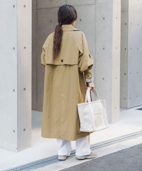 URBAN RESEARCH DOORS(アーバンリサーチドアーズ)の「袖ボリュームスタンドコート(ステンカラーコート・レディース・L.BEIGE/BEIGE・Free)」の8枚目の写真